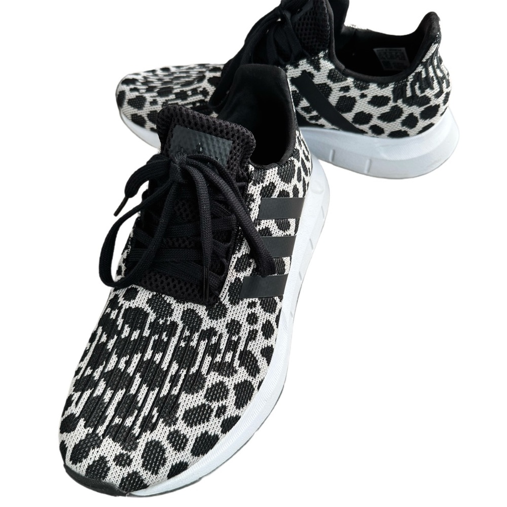 Adidas swift run